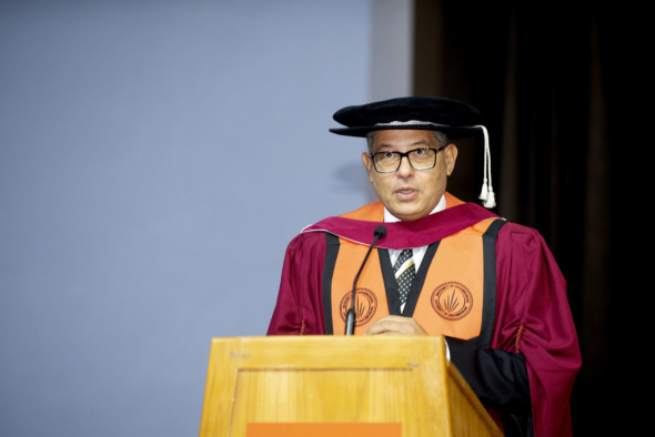 Prof. Khaled B. Letaief, newly appointed Honorary Doctor of Engineering by the University of Johannesburg (UJ), delivered his acceptance speech at UJ’s graduation ceremony on October 12, 2022. (Photo credit: University of Johannesburg)