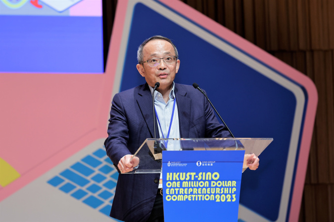 Prof. Tim Cheng, HKUST Vice-President for Research and Development, expresses that the “Sustainability Impact Award” is introduced in the hope of inspiring the entrants to turn their creative “green ideas” into innovative projects that will help promote the sustainable development of Hong Kong.